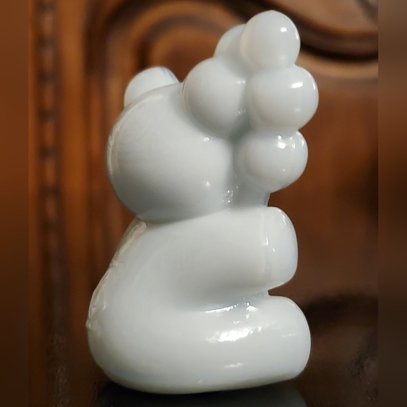 Vntg Boyd "Patrick the Bear" Crisp White Slag Glass - Picture 7 of 8